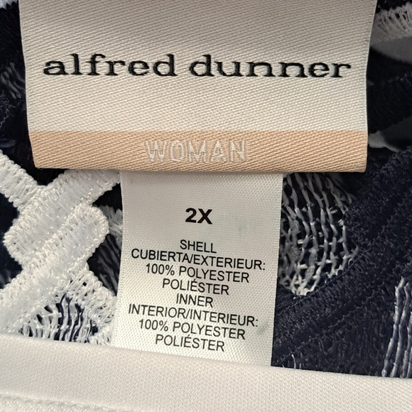 Alfred Dunner Lattice & Embroidered Open Jacket   Size 2X - Picture 10 of 10